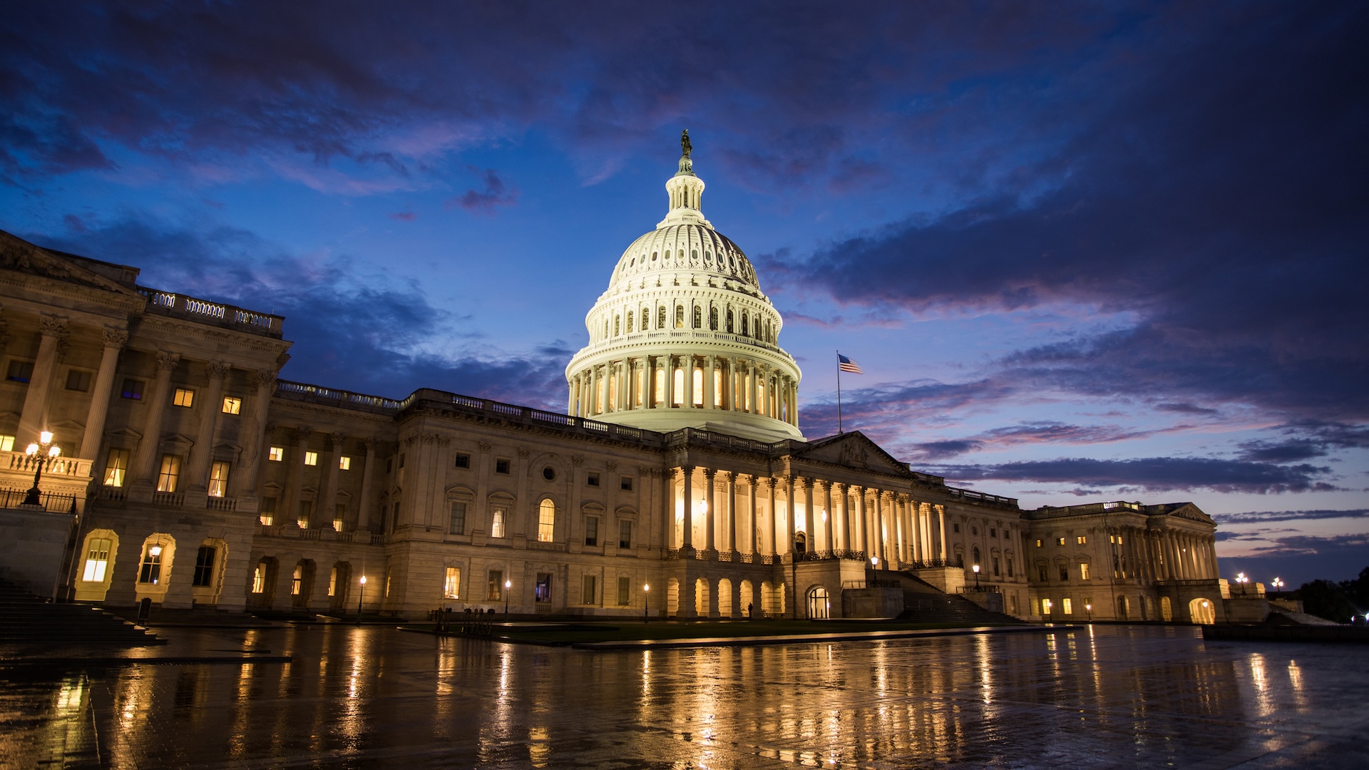 US Capitol Building at twilight